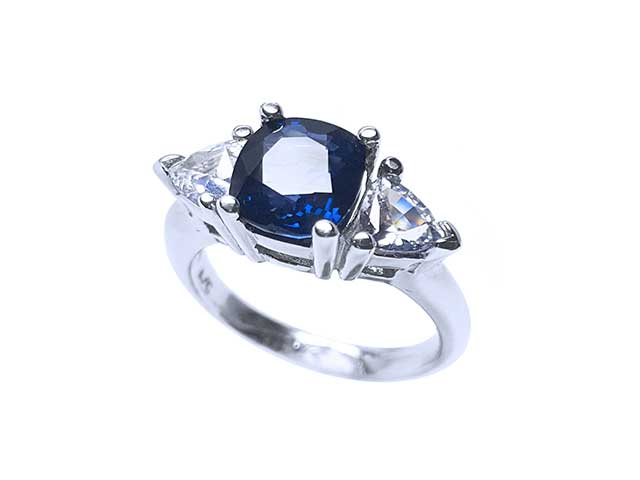 Sapphire and diamond mother’s day jewelry