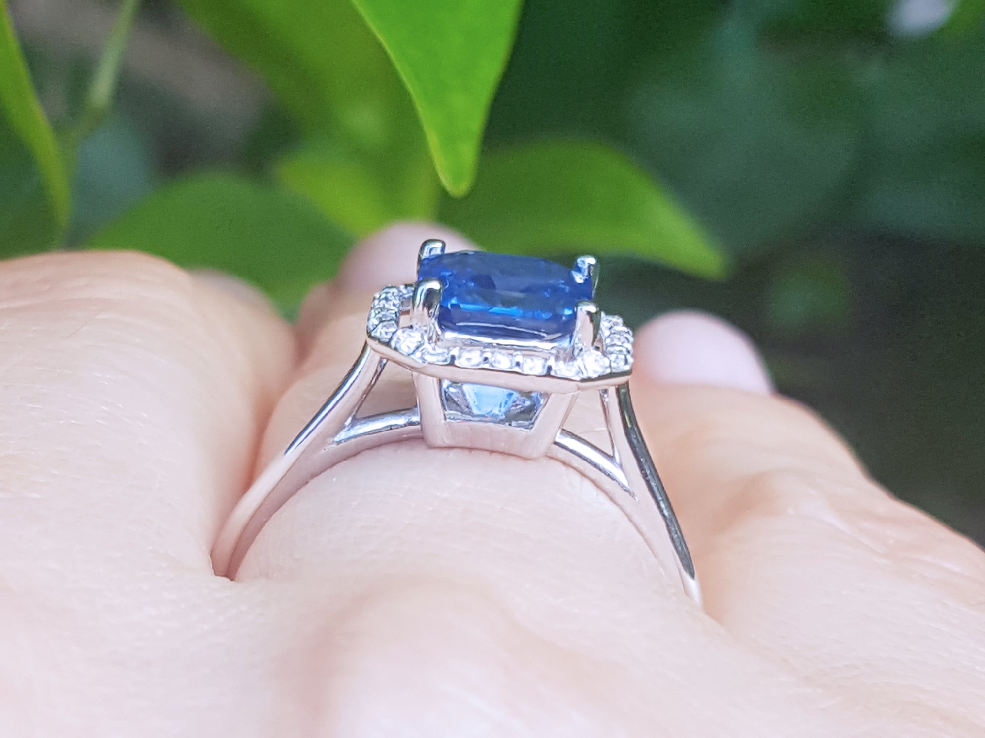Genuine sapphire ring in USA