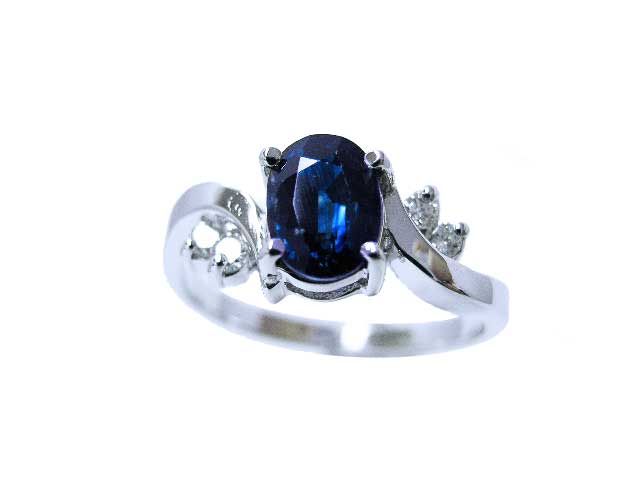 Sapphire and diamond ring for sale