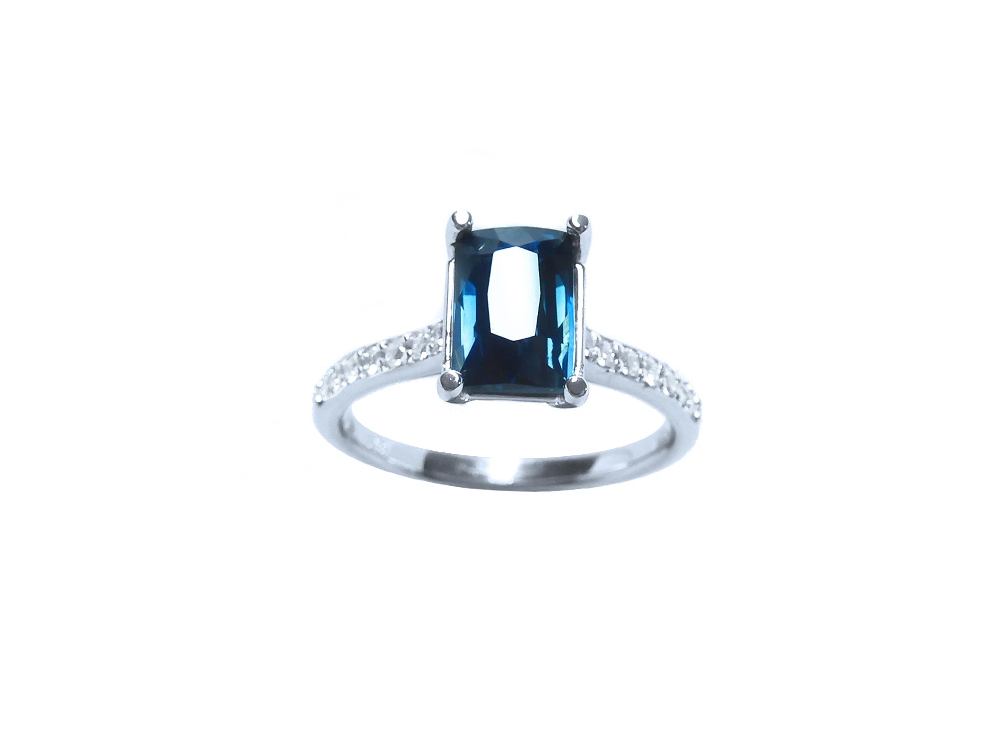 Gold Blue Sapphire Ring