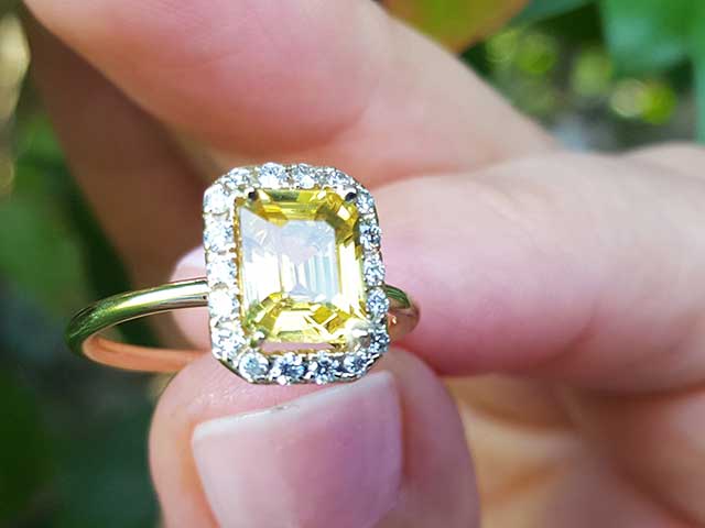 Genuine yelloe sapphire ring