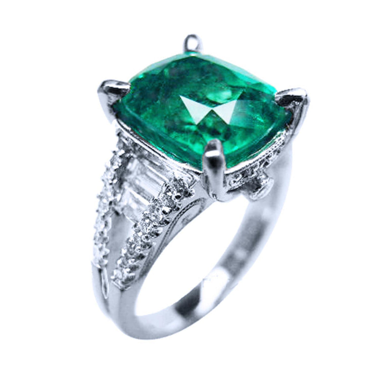 Muzo mine emerald ring for ladies GIA certified