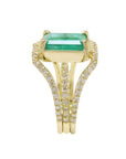 Anillo para dama con esmeralda cuadrada y diamantes naturales