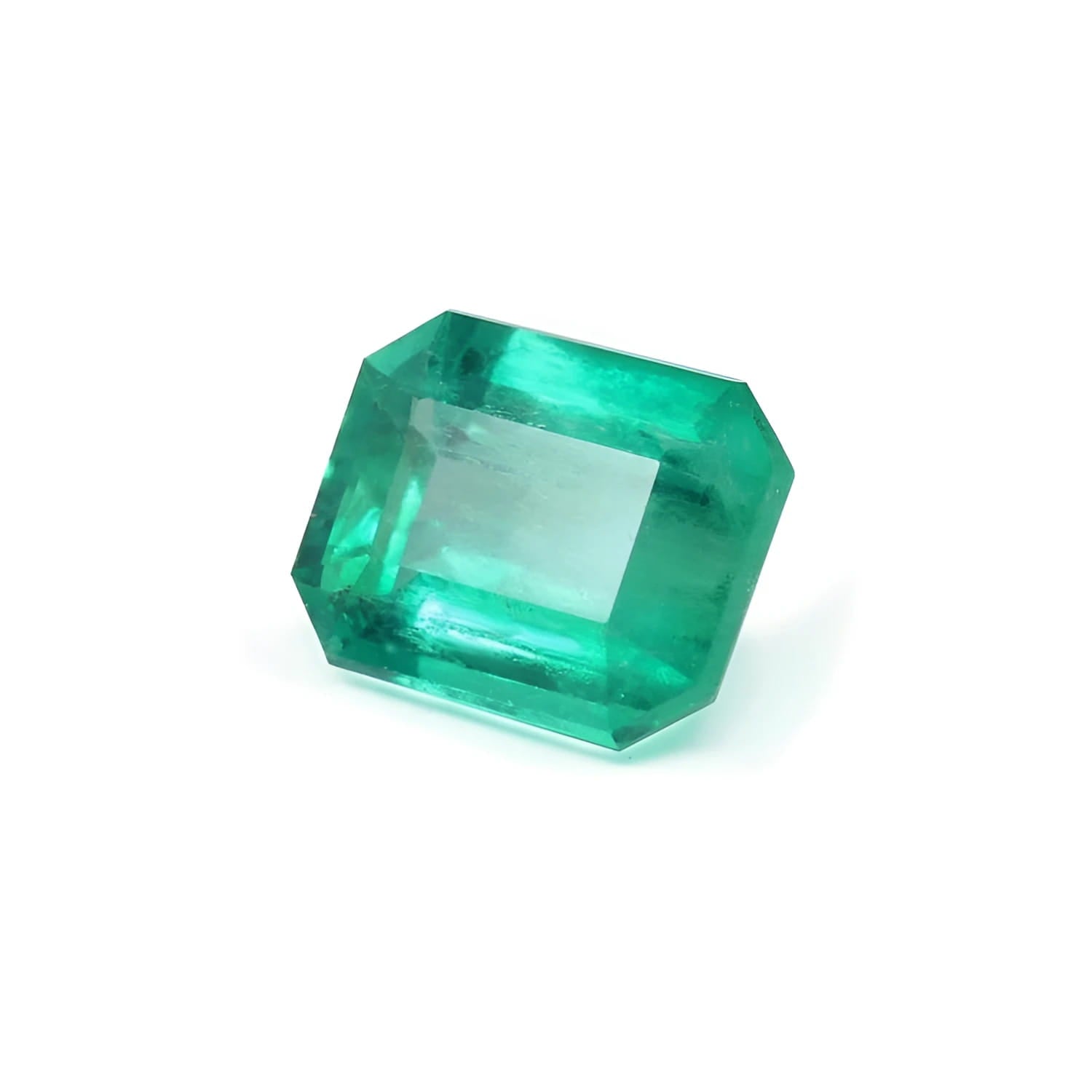 Square Muzo mine loose colombian emerald, a true and untainted gemstone with a 2.95 carat weight, boasting a vibrant Medium Green Color.