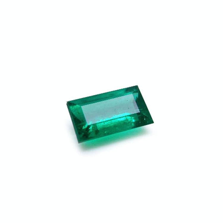 1.10 ct. Baguette cut fine quality loose colombian emerald, vibrant color and lively brilliance, perfect for crafting a distinctive pendant, necklace, or ring.