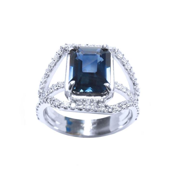 EGL Certified untreated women's blue sapphire ring 18K white gold, half tall front view