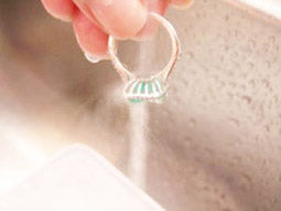 Flushing clean faucet water to remove soapy water after brushing  