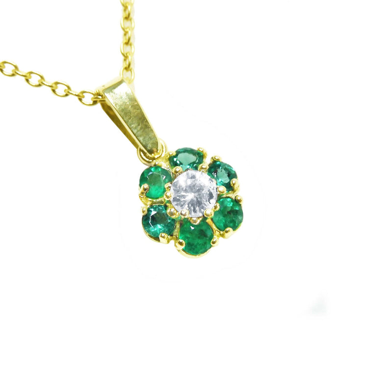 18k gold colombian emeralds and natural diamond cluster pendant necklace for women.