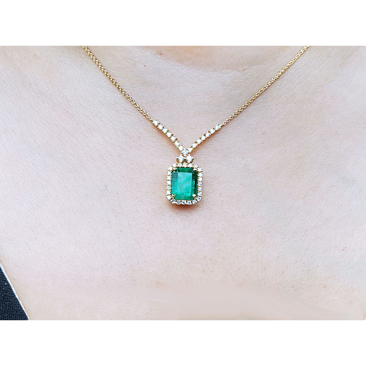 Bridal emerald necklace emerald-cut natural emerald deep green bluish color, encircled by a halo diamond