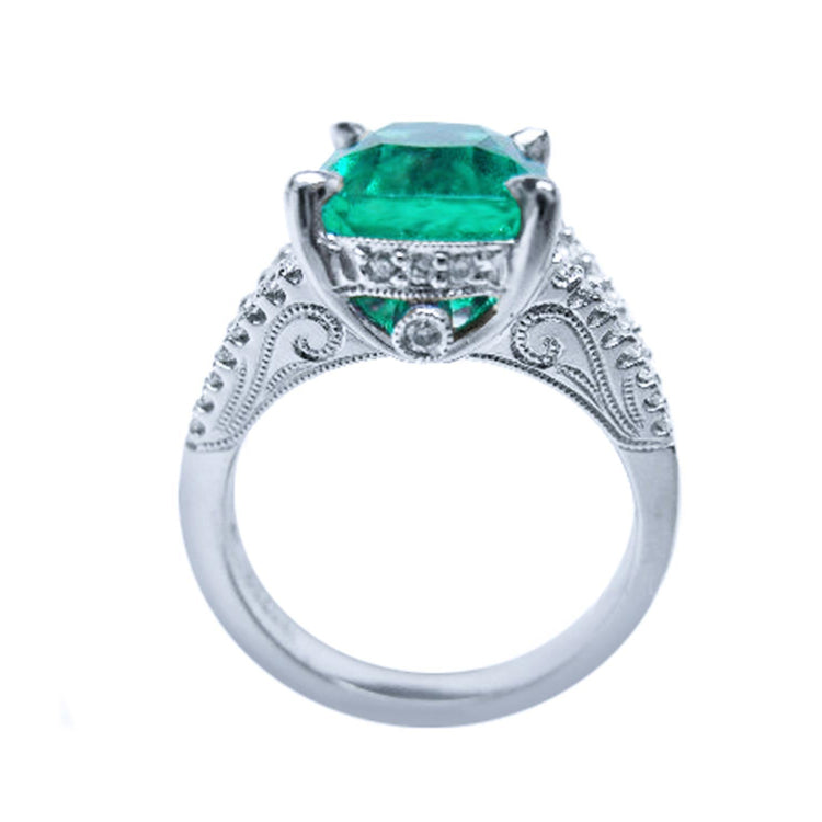 19k white gold women&#39;s emerald engagement ring
