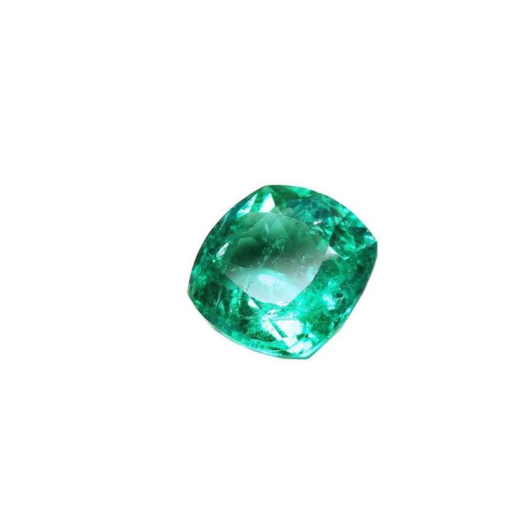 GIA certified loose natural Colombian emerald cushion cut, left side table and crown view