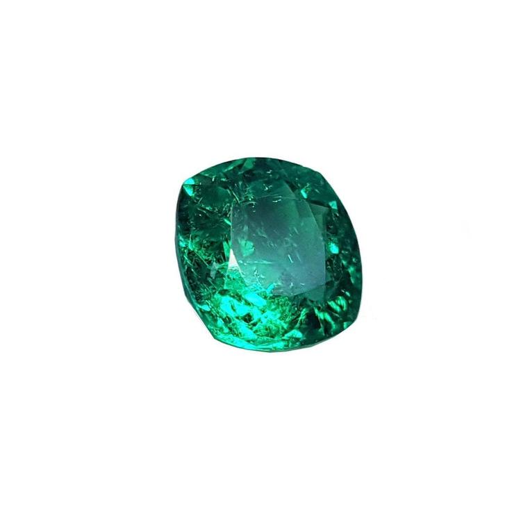 GIA certified loose natural Colombian emerald cushion cut, medium-deep green, very good brightness.