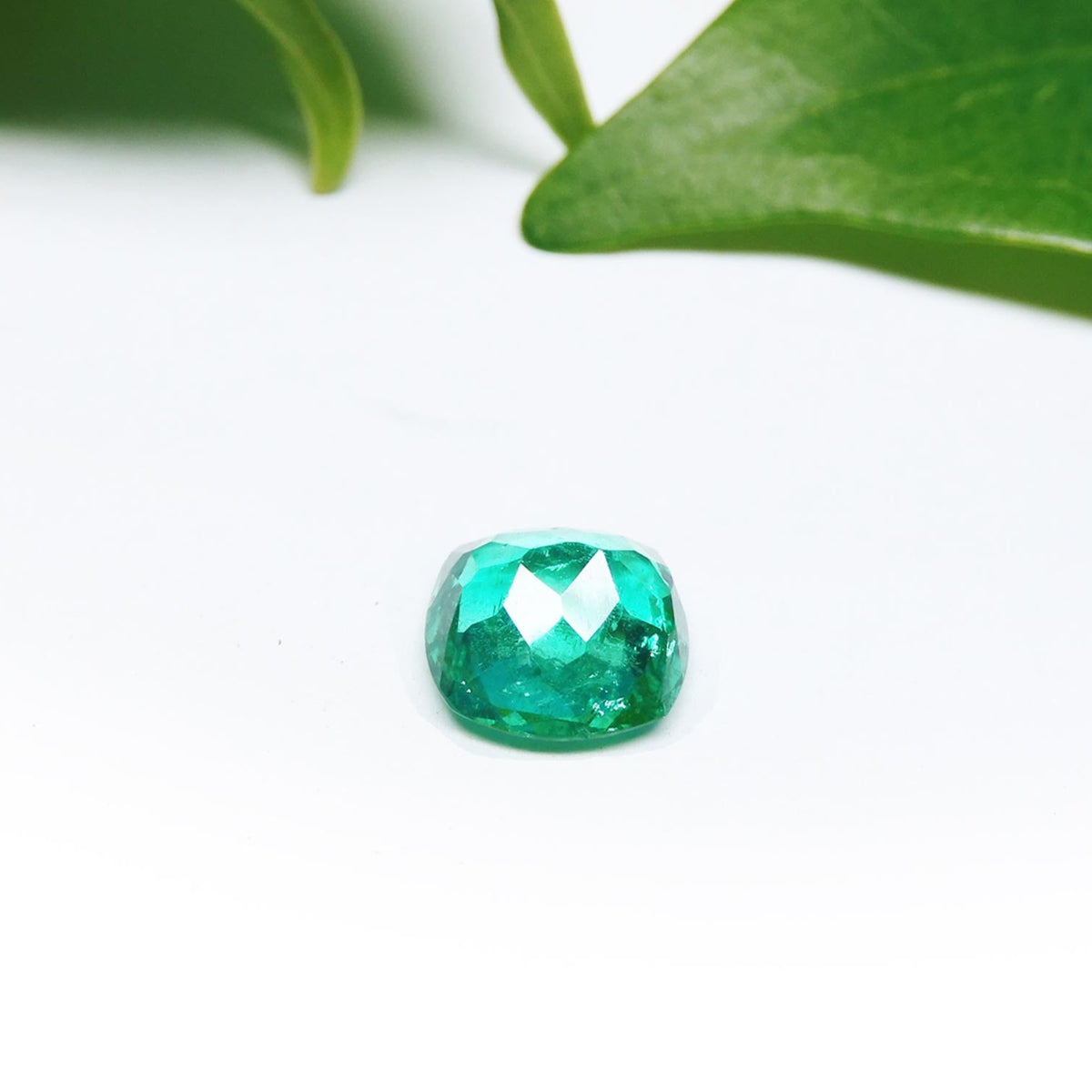 GIA certified loose natural Colombian emerald cushion cut, upside down pavilion view