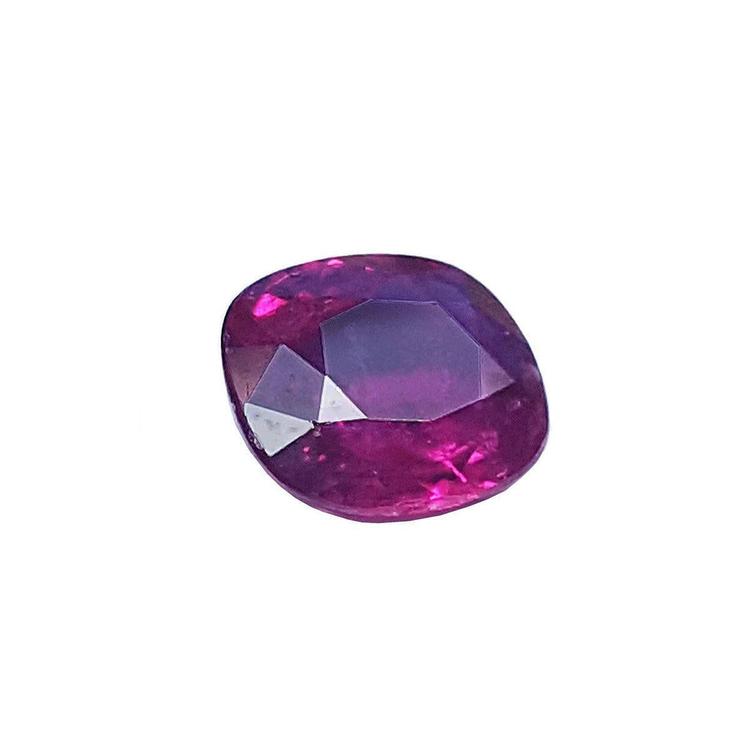 Cushion cut loose natural ruby 1.18 carats Mozambique, right upside table and crown visibles