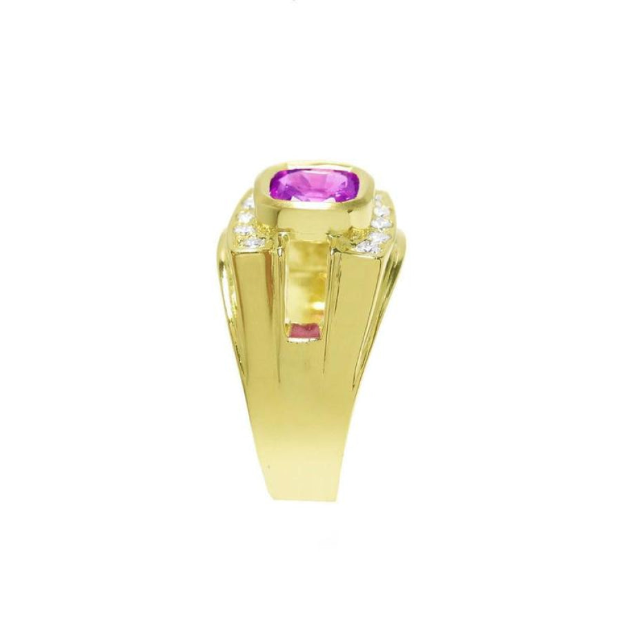 Men's 18K yellow gold ring with a bezel-set purplish-pink cushion-cut sapphire and diamond accents.