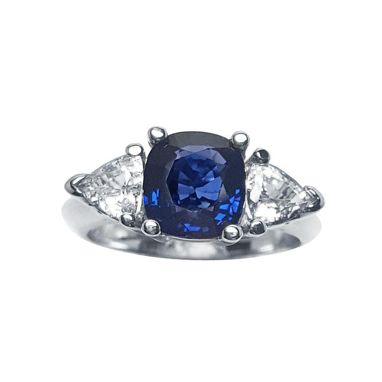 Women's cushion cut sapphire ring trillion side white sapphires 14k white gold, full top view front side