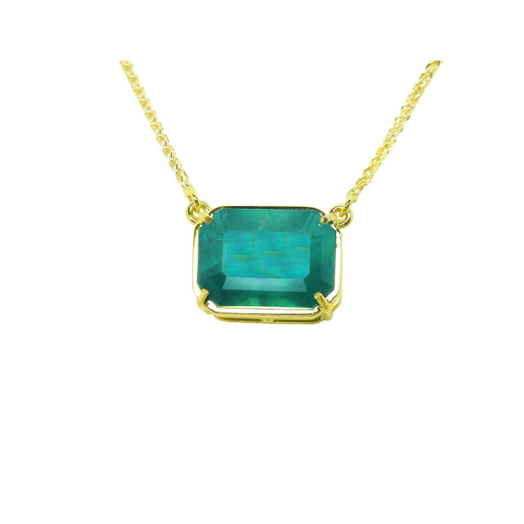 Colombian emerald necklace 5.52 carats natural sourced from the Muzo mine, set in a handcrafted 18k yellow gold frame