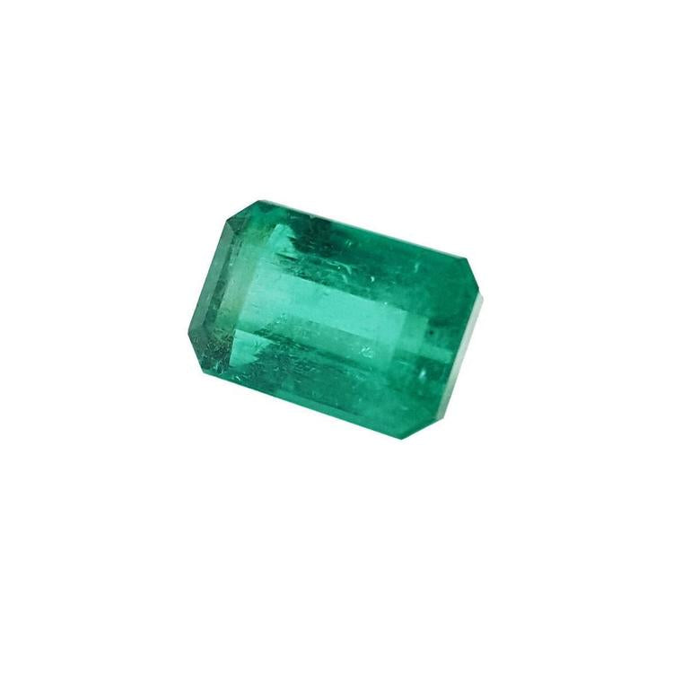 Emerald-cut natural loose colombian emerald, ideal for creating a custom pendant, necklace, or ring.