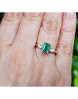 Muzo mine Emerald GIA Certified Ladies Ring 14K Gold This women’s ring features a Colombian in rich medium-deep green