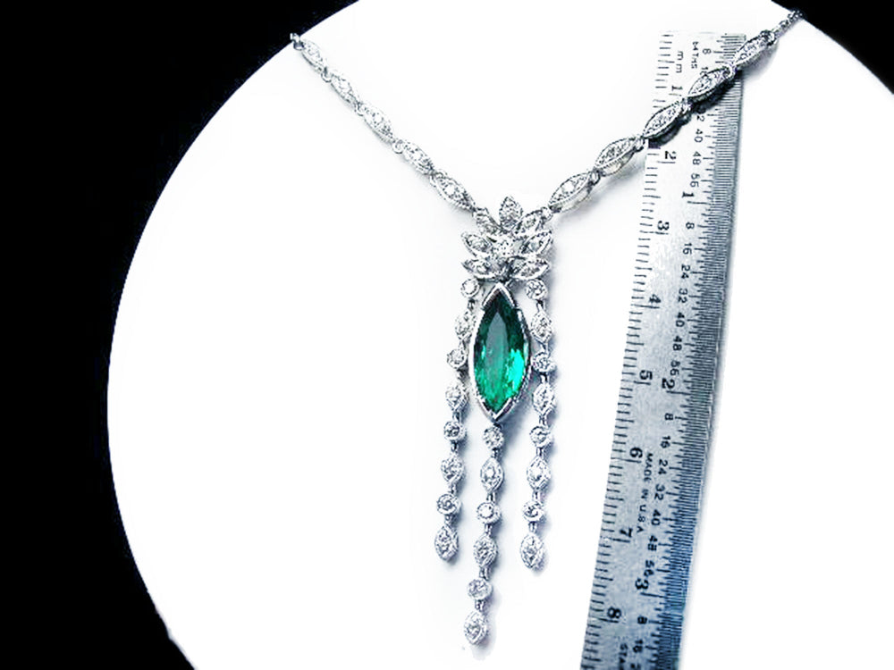 emerald jewelry necklace for women natural sourced from the Muzo mine Colombia, crafted by marquise&#39;s gold links