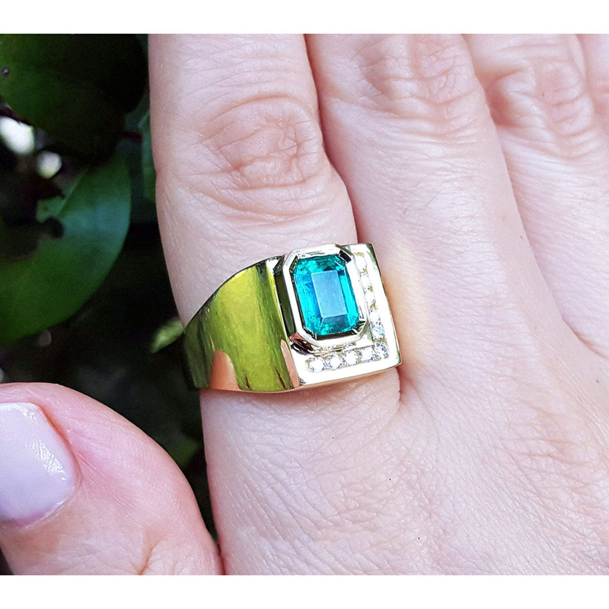 1.97 Carats Natural Colombian Emerald Ring for Men 18K Yellow Gold