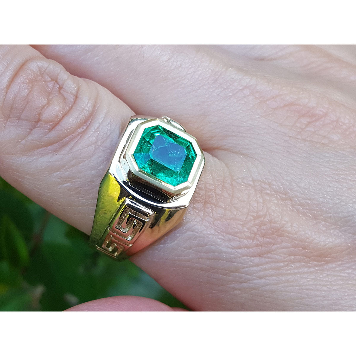 3.16 Carats Men's Solitaire Ring Bezel Set Colombian Emerald 14K Yellow Gold