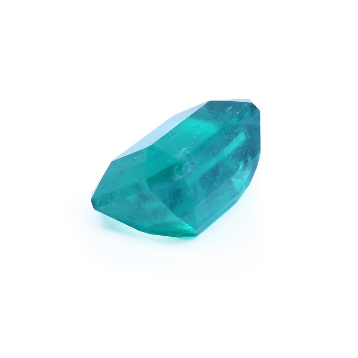Fine quality loose Mizo mine Colombian emerald downside view