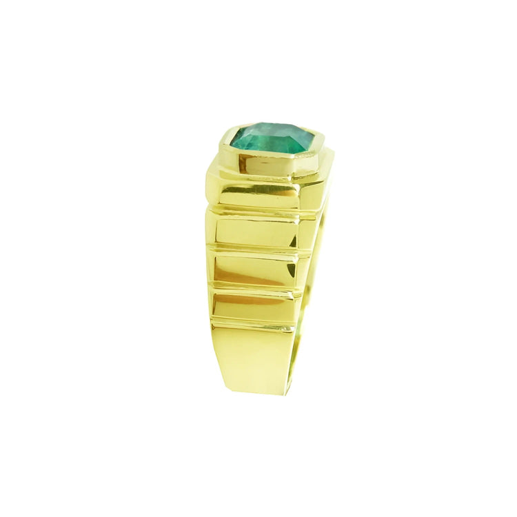 Solitaire natural colombian emerald ring for men in 18k yellow gold bezel set.