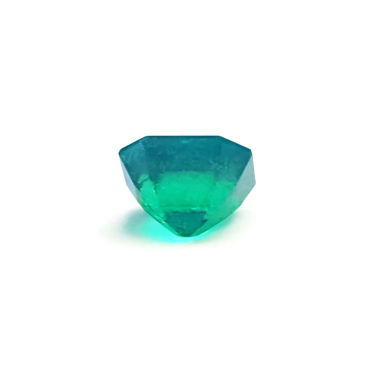 1.40 carat GIA certified emerald-cut Colombian emerald, sparkling bluish medium-deep green.