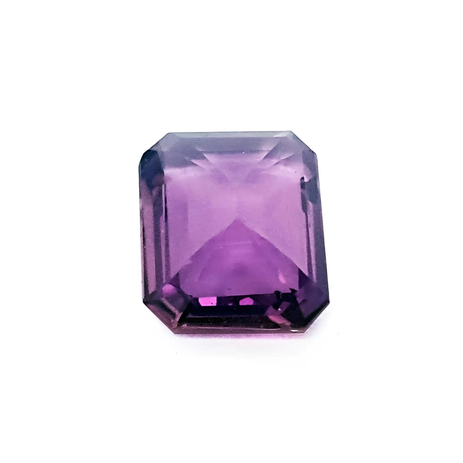 4.05 ct natural loose pink sapphire, GIA certified, with an emerald cut.