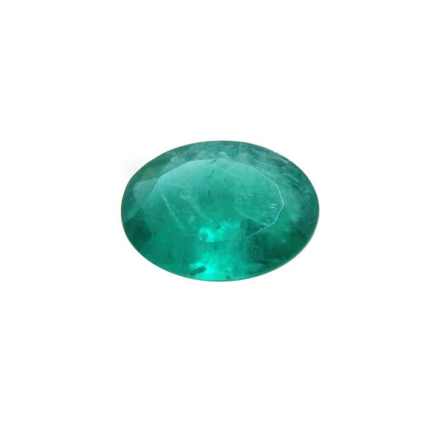 A GIA certified natural colombian emerald oval cut born in the Muzo mines.