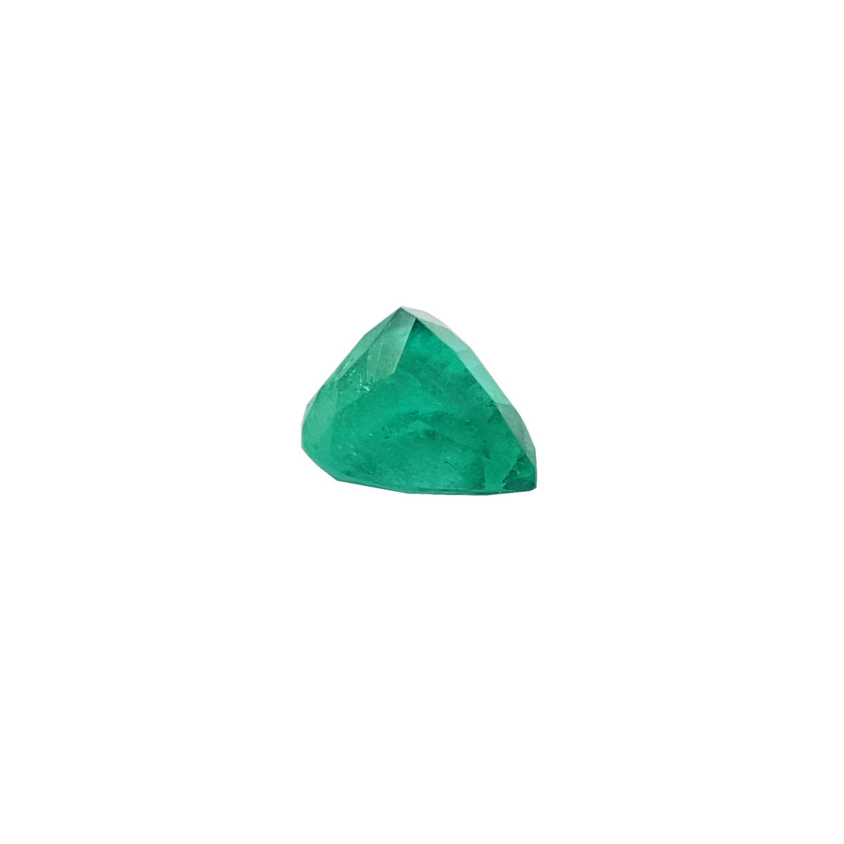 Natural colombian emerald heart cut, displaying pavilion.
