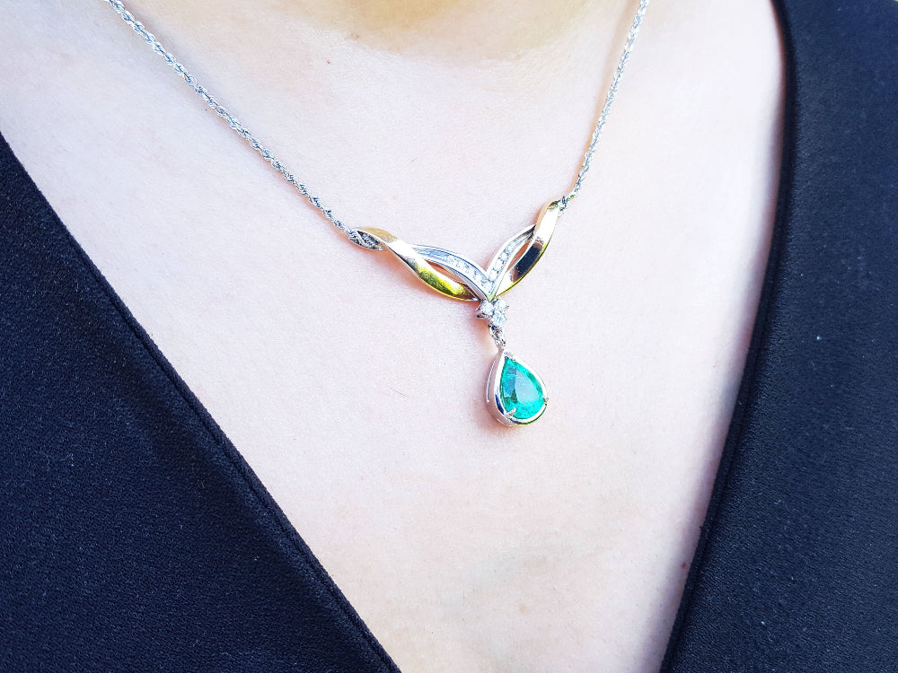 1.88 carats pear cut emerald necklace pear cut natural sourced from the Muzo mines crafted in 14k white and yellow gold