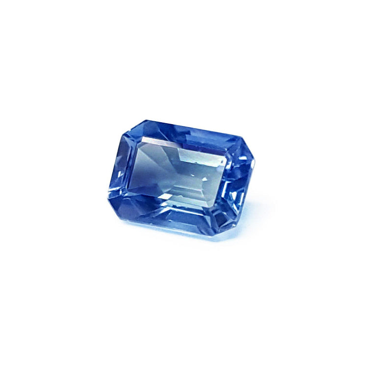 1.33 carats Loose Blue Sapphire Sparkling Medium Blue Color Emerald-cut for Sale