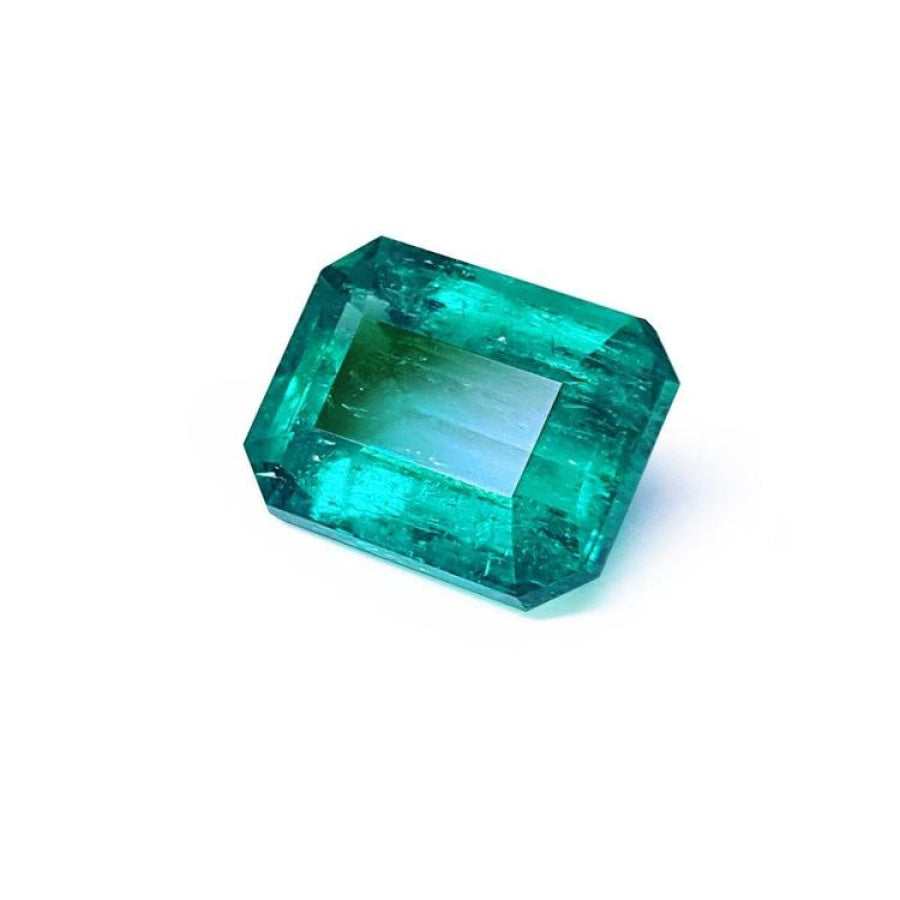Loose Colombian emerald emerald-cut Muzo born, gia certified.