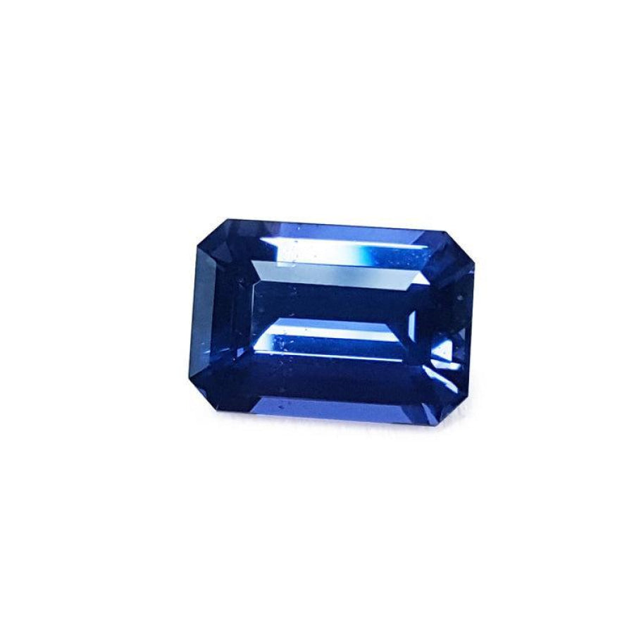 3.90 ct. untreated GIA Certified loose Sapphire Blue Changing to Purple Color Emerald-cut.