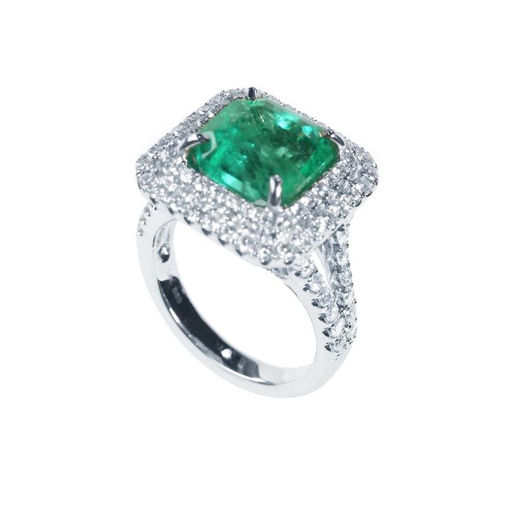 4.14 ct GIA-certified F1 Colombian emerald ring with diamonds in 14K white gold.