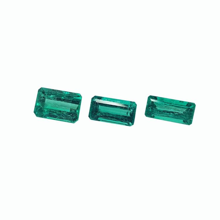 Loose natural emeralds matched set earrings pendant 4.18 Carats from the Muzo mines.