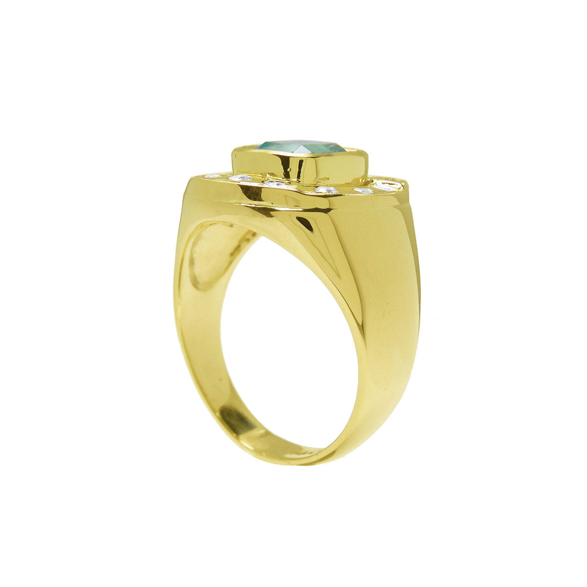 This horseshoe men&#39;s emerald ring displays its half side profile, top and partial side design.