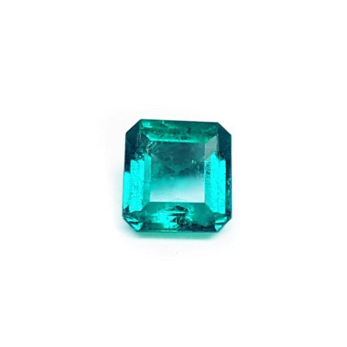 Emerald-cut Muzo mine loose Colombian emerald medium-deep bluish green / excellent brightness and beautiful color.