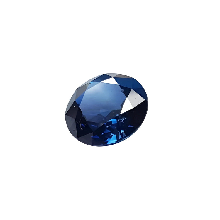2.39 ct. Loose round cut blue sapphire Sri Lanka, ideal for creating a stunning halo ring or an elegant pendant necklace.