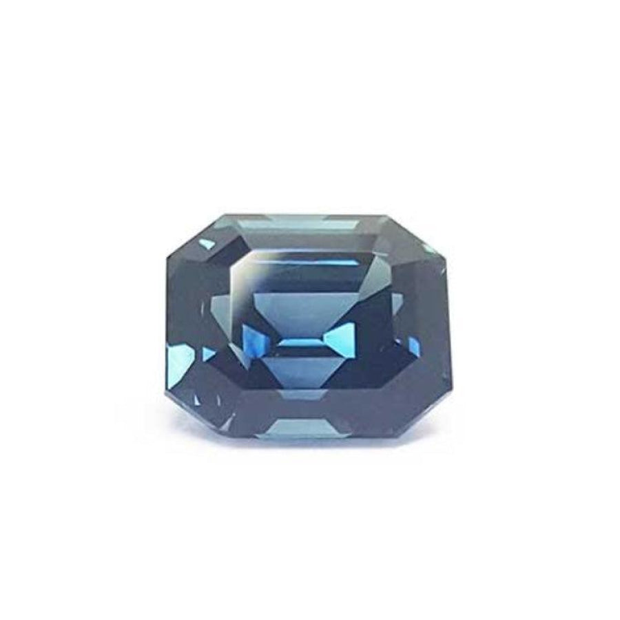 Natural sapphire untreated GIA certified, emerald-cut eye clean vibrant deep blue-green hue.