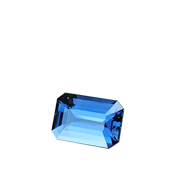 This beautiful selection of natural sapphires is mostly GIA certified as either untreated or lightly treated, showcasing their exceptional quality.