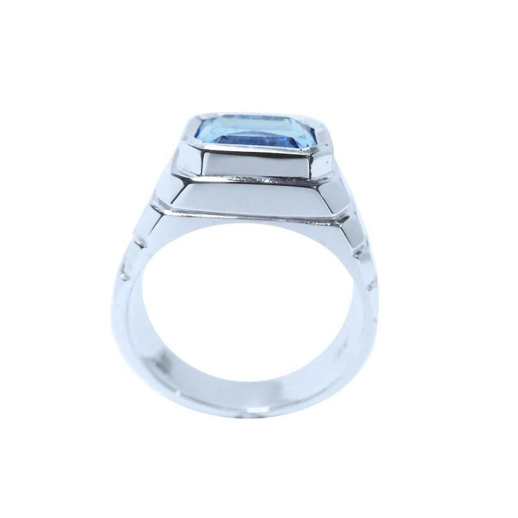 Blue sapphire ring for men emerald cut east west bezel set 18K white gold, lateral tall top setting view