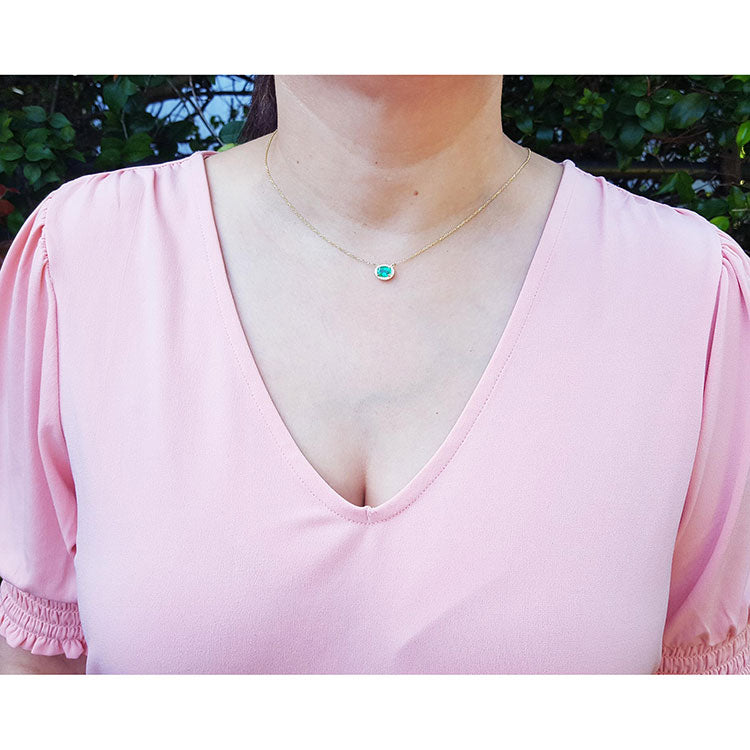 Mother&#39;s Day gift necklace oval cut from Muzo mines Colombia halo natural diamonds, crafted in 14k yellow gold