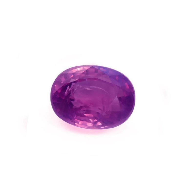 Oval cut loose natural ruby 2.38 ct.  Mozambique, font side table and crown visibles