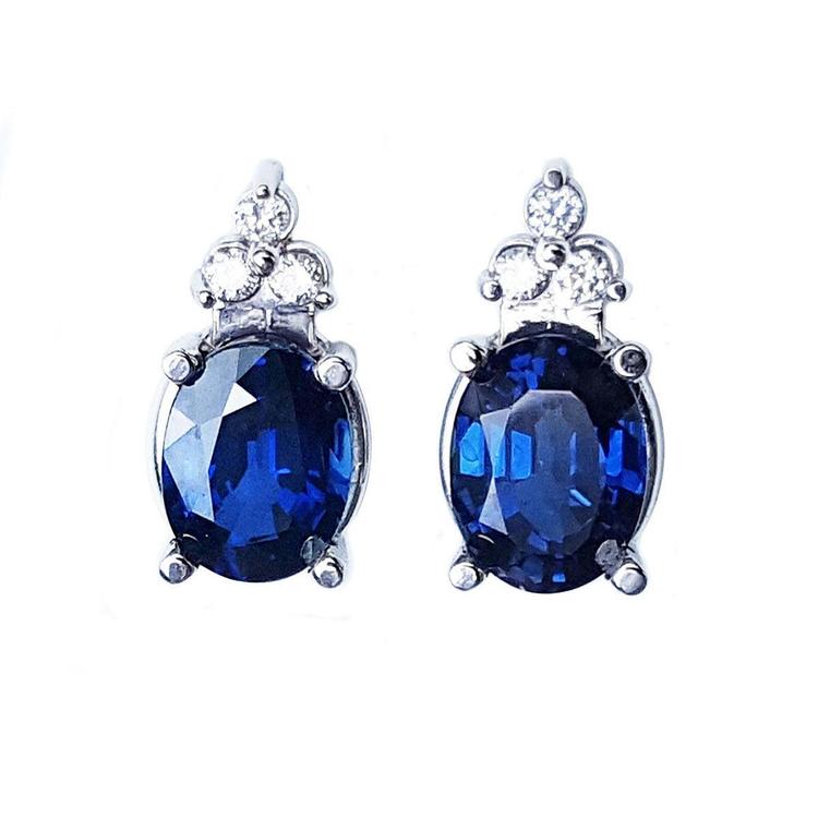 Natural blue sapphire earrings oval cut stud diamonds white gold, front position top view