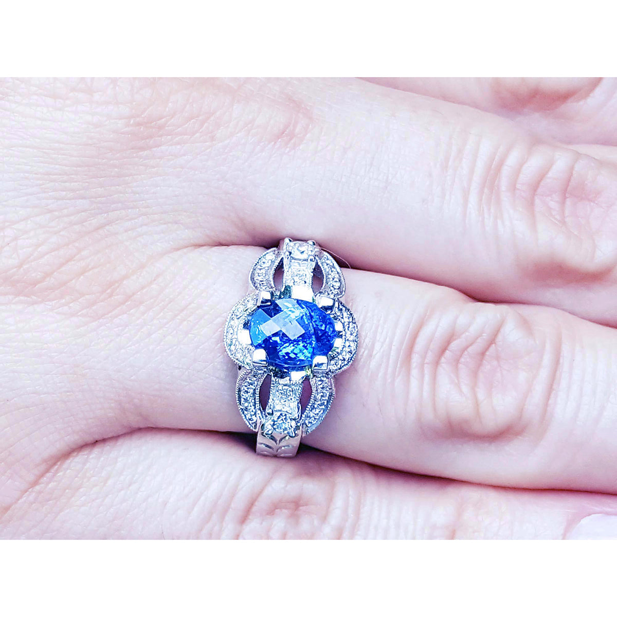Tanzanite Ring for Women Oval cut Natural Diamonds 18K Gold
