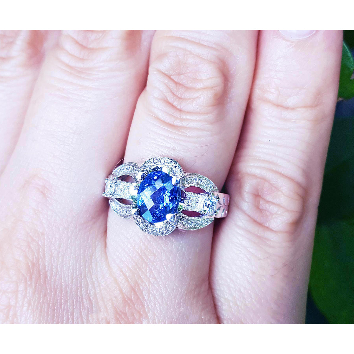 Tanzanite Ring for Women Oval cut Natural Diamonds 18K Gold