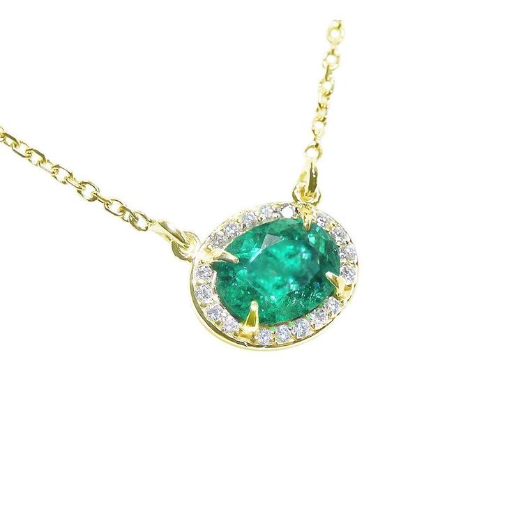 Oval cut emerald necklace for women from Muzo mines Colombia halo natural diamonds, in 14k yellow gold